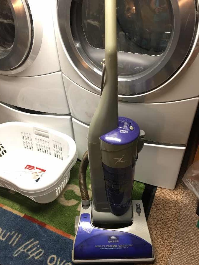 sharp multi floor vacuum