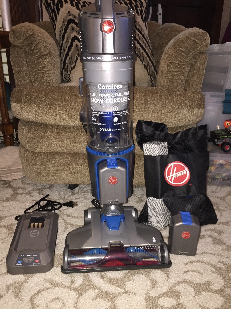 Vacuums with bag vs bagless vacuums - Coolblue - anything for a smile