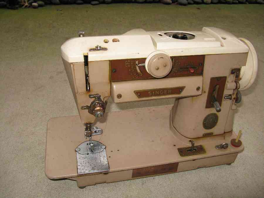 Wilson Zig-Zag Sewing Machine with Stand & Table