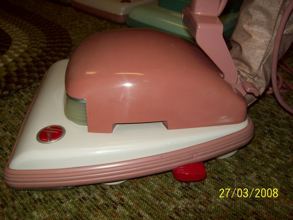 pink hoover toy